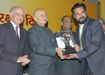 Shri. L Radhakrishnan, IAS, Principal Secretary (Power), Govt. of Kerala received the Award from Hon'ble Union Energy Minister Shri. Sushil Kumar Shinde in the ceremony held at New Delhi on National Energy Conservation Day (14 December 2008)